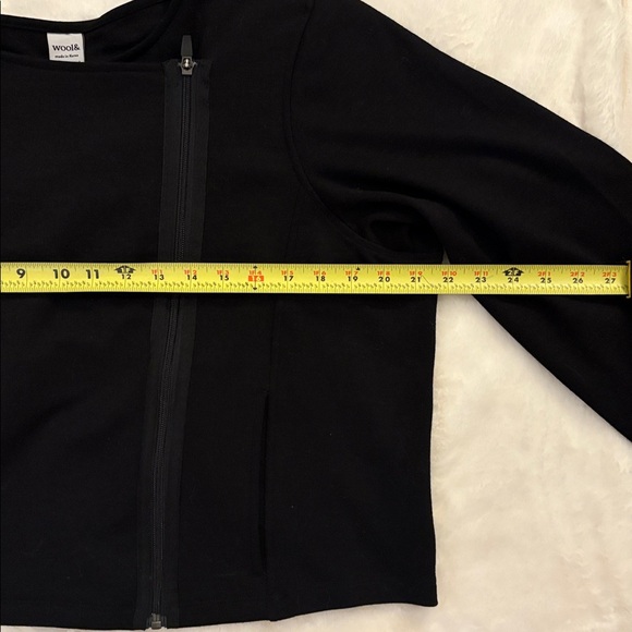 Wool & Co Women's Lou Ponte Moto Jacket - Picture 8 of 9